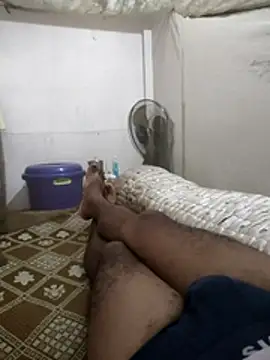 Pertunjukan Kamera Web DIRTY_SMEGMA_DICK_4_PIGS