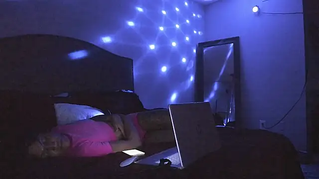 yiauana's Live XXX Chat