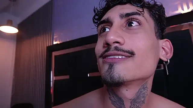 Dark_Eros_'s Live XXX Chat