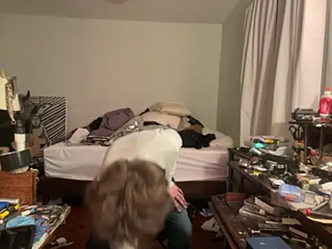 XanderOzzz: вебкам-шоу