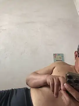 yaocaobi8 在線直播表演