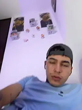 Chatroom XXX en direct de samm4044