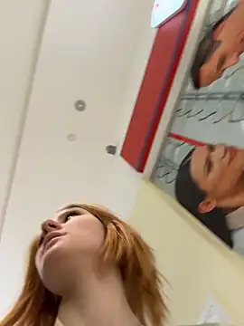 Chat +18 de NinaParri ao vivo