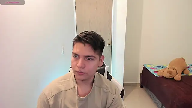 عرض كام Asta_YunoXXX