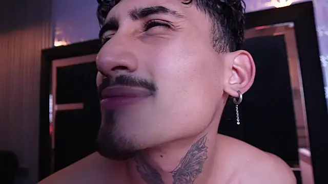 Dark_Eros_ – Kamerová šou