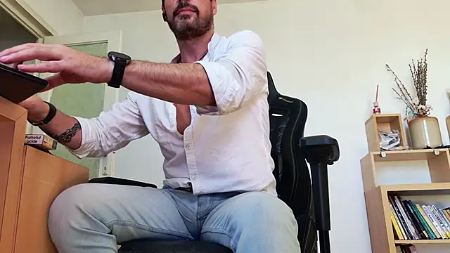 แชท XXX สดของ ChrisKox