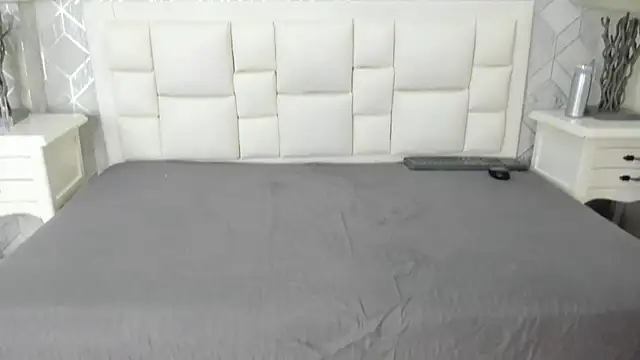 naia_cox's Live XXX Chat