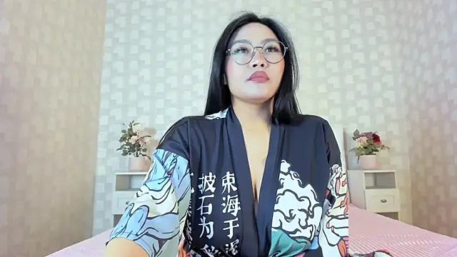 NatsumiHun's Live XXX Chat