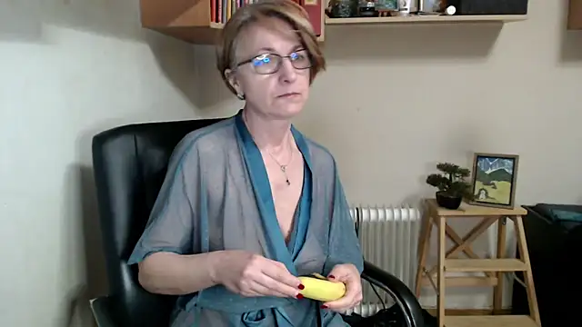 Chat +18 de katemodel ao vivo