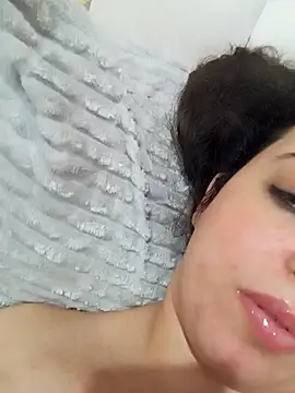 Beerrry Adlı Modelin Canlı XXX Sohbeti