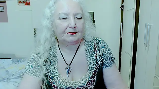 GrannyAlisa's Webcam Show