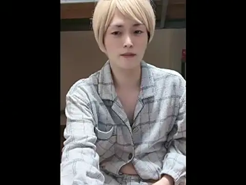 Pertunjukan Kamera Web mgnhiroyuki