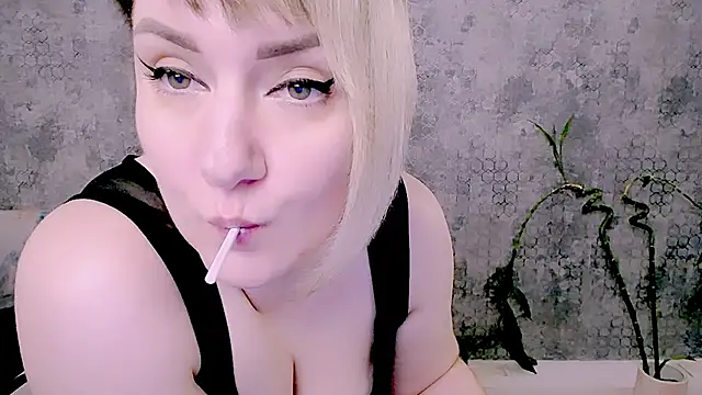 Chat XXX ao vivo de Djullia