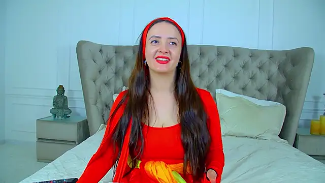 ElinaBellucci Live XXX-Chat