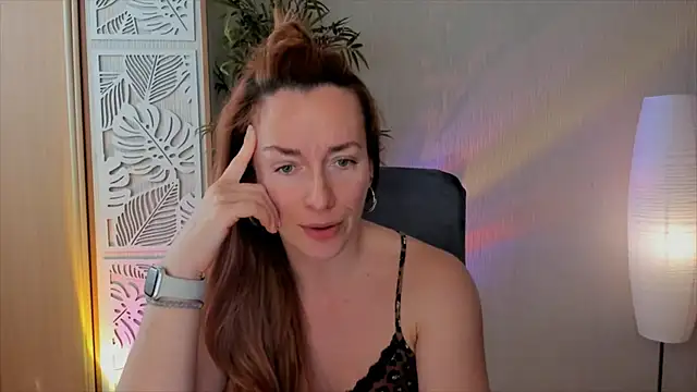 Chat +18 de RebeccaMartinez ao vivo