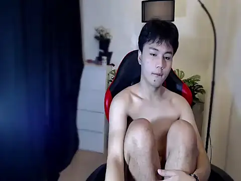 urasiantwink69 在線直播表演