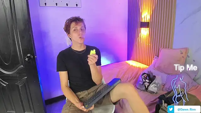 Show modela IM_DAREN na web-kameri