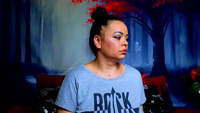 Chat XXX ao vivo de ElizabethEven