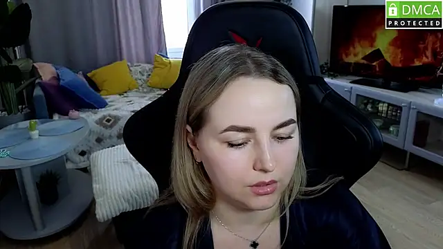 Živý XXX chat Mira_Mermayd