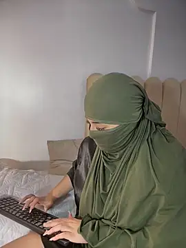 XXX chat uživo modela rashaaa_