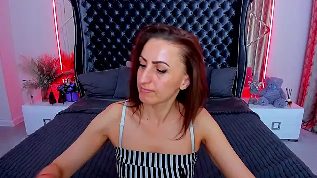 Rebecca_Diamond – Kamerová šou