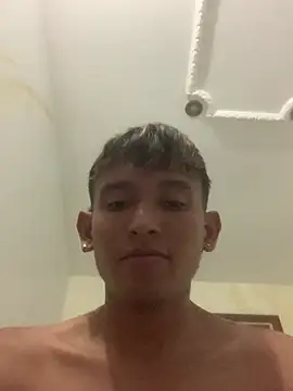 Chat +18 de GeorgiandCoi ao vivo