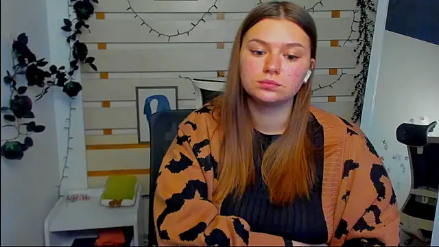 Chat XXX en directo de Josephine_Kiss