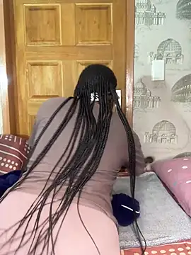 Bellabootie: онлайн-секс-чат