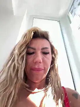 LoreennAny Chat XXX live