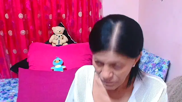 SLUTTYROXY Chat XXX in diretta