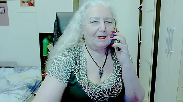 GrannyAlisa's Webcam Show