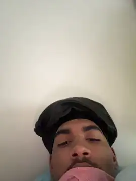 XXX chat uživo modela MrCa1