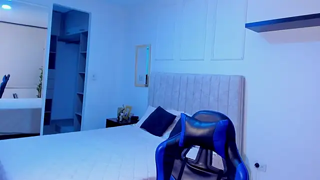 allison_mc live XXX chat