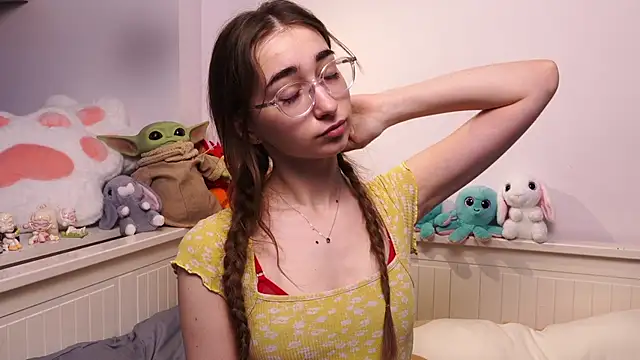 PollyBeev élő XXX-chatje