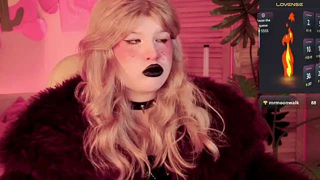 LilithNlsn élő XXX-chatje