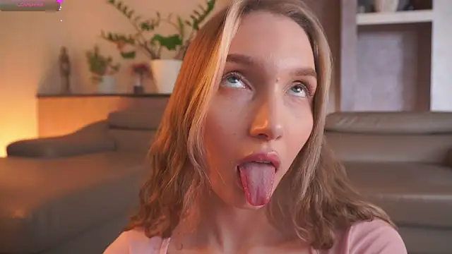 YvetteMilbrett's Webcam Show