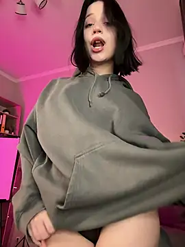 دردشة YourLittleDevil الجنسية المباشرة