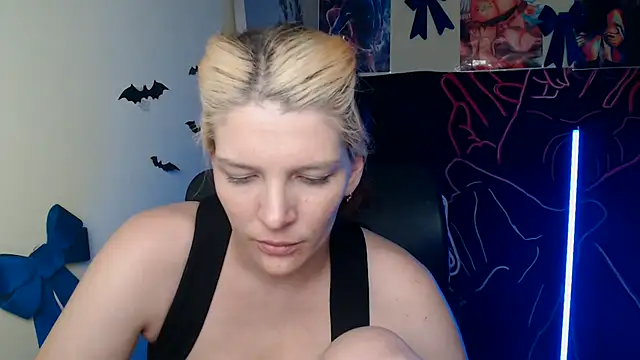 VanessaRey_: απευθείας συνομιλία ΧΧΧ