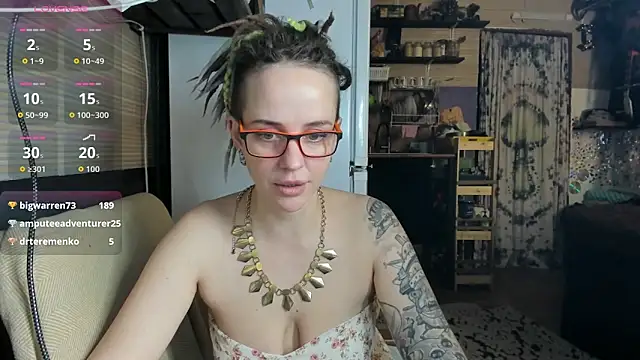 LisaFoxy_y's Live XXX Chat