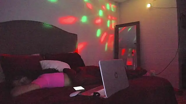 yiauana Adlı Modelin Canlı XXX Sohbeti