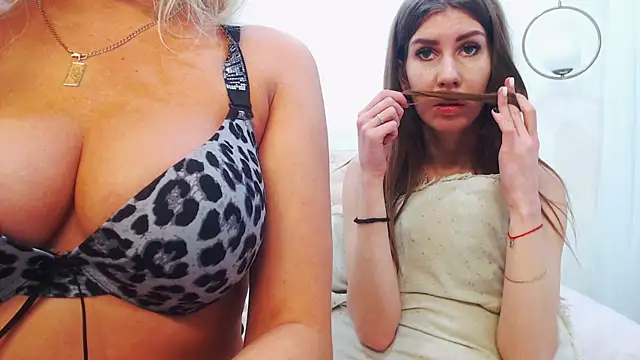 BarbieDool 在線直播表演