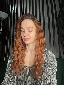 LittleFox___ Adlı Modelin Canlı XXX Sohbeti