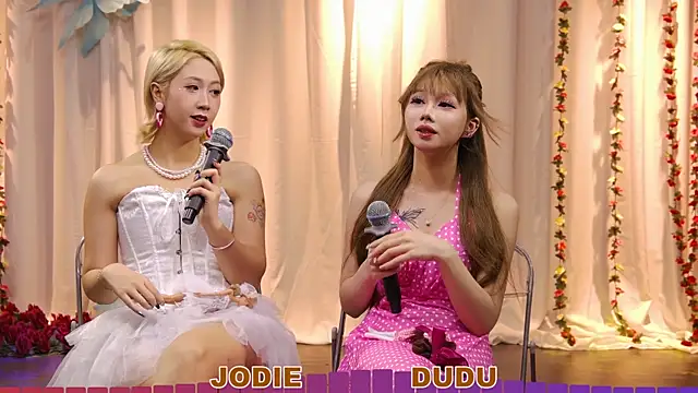 yznt-dudu Adlı Modelin Canlı XXX Sohbeti