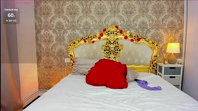 JulieBigAssx Live XXX-chat