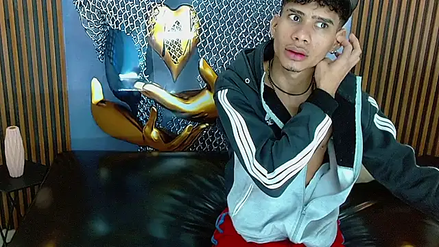 Skinny_cute_Alyern Webbikameraesitys