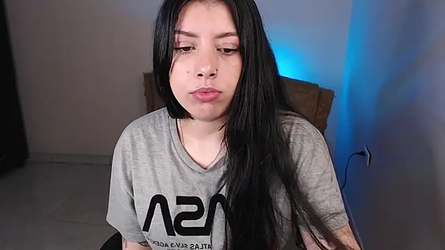 iam_emy's Live XXX Chat