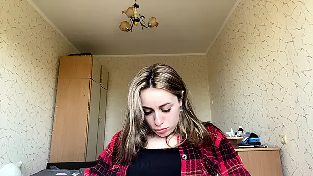 دردشة SpringSummers الجنسية المباشرة