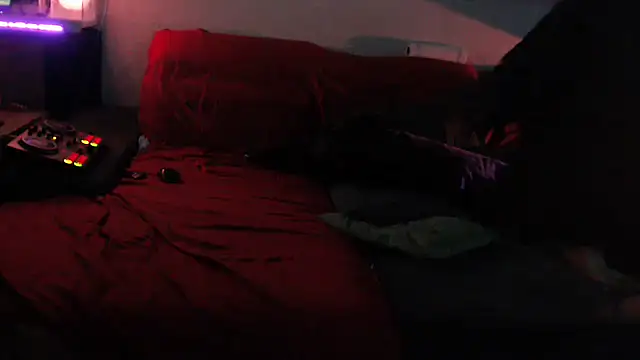 Chat +18 de davidgntxxxxx ao vivo