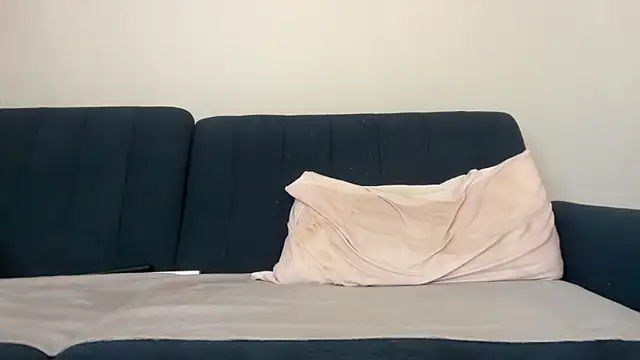 Sasha__Loven Webbikameraesitys