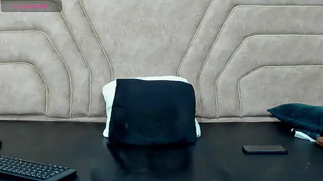 دردشة MiaaQueenn الجنسية المباشرة